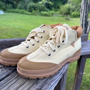 Vintage 90s Guess sneakers